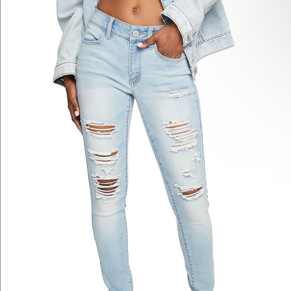 Junior’s SO Low Rise Jeggings Size 15/32W